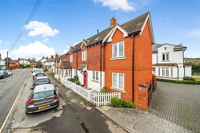 1 Bedroom Maisonette For Sale In Newark Lane, Ripley, Surrey, GU23