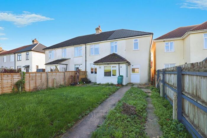 4 Bedroom Semi-Detached House For Sale In Fargo Road, Larkhill, Salisbury, SP4
