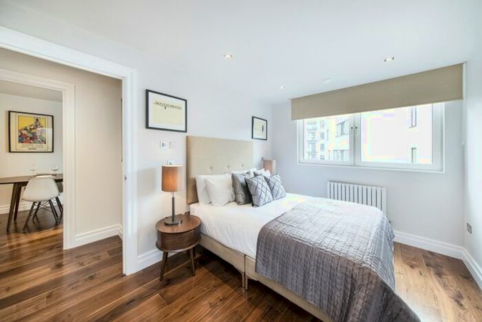 1 Bedroom Flat To Rent In Bridge Place, Victoria, SW1V