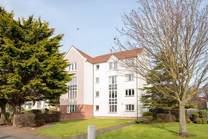 2 Bedroom Flat For Sale In Harbour Place, Dalgety Bay, KY11
