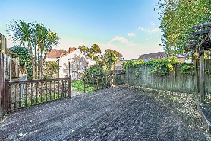 4 Bedroom Semi-Detached House For Sale In Llangyfelach Road Treboeth, Swansea, SA5