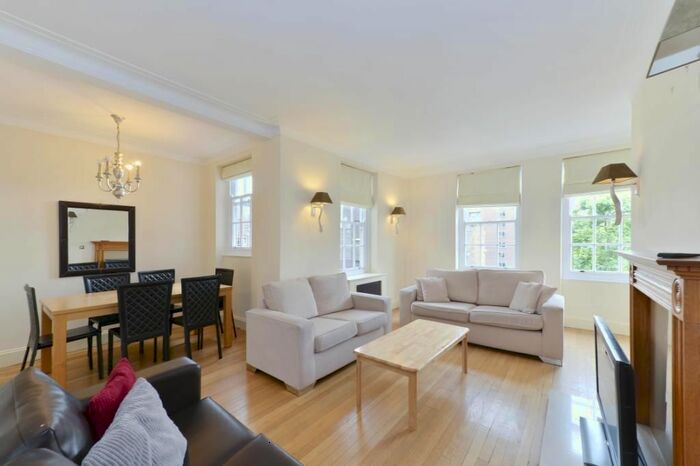3 Bedroom Flat To Rent In Portman Square, London, W1H