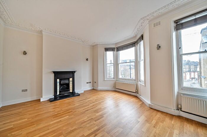1 Bedroom Flat To Rent In Bradiston Road, London, W9