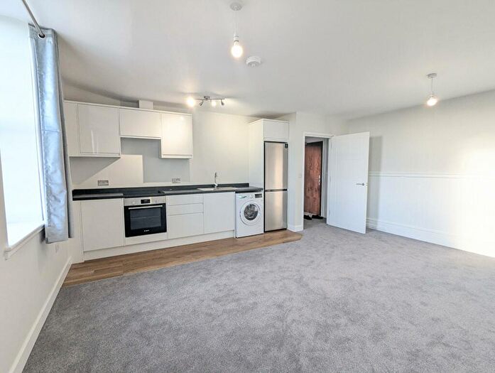 1 Bedroom Flat To Rent In Scarborough Street, Irthlingborough, NN9