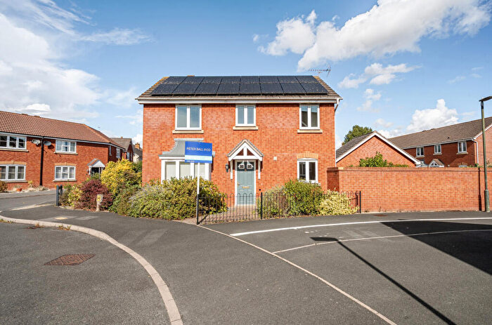 3 Bedroom Detached House For Sale In Davey Road, Tewkesbury, Gloucestershire, GL20