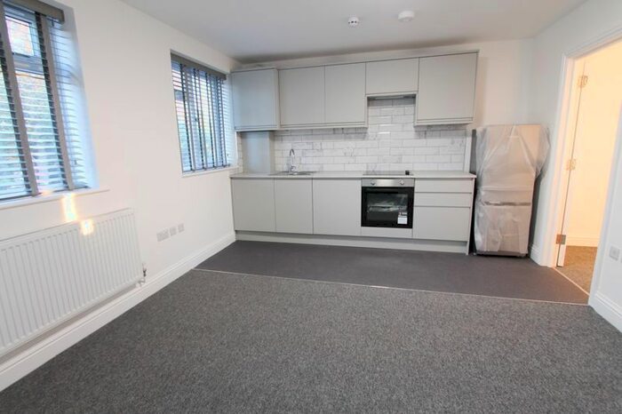 1 Bedroom Flat To Rent In Old Ruislip Road, Northolt, UB5