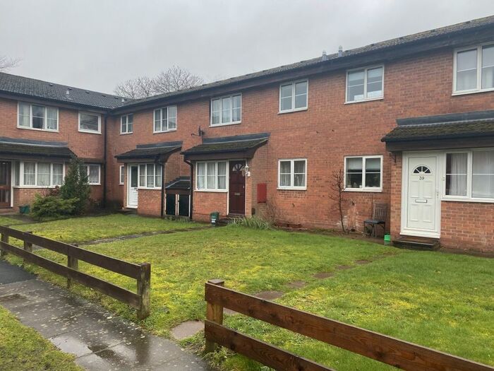 1 Bedroom Terraced House To Rent In Sycamore Walk, Englefield Green, Egham, TW20