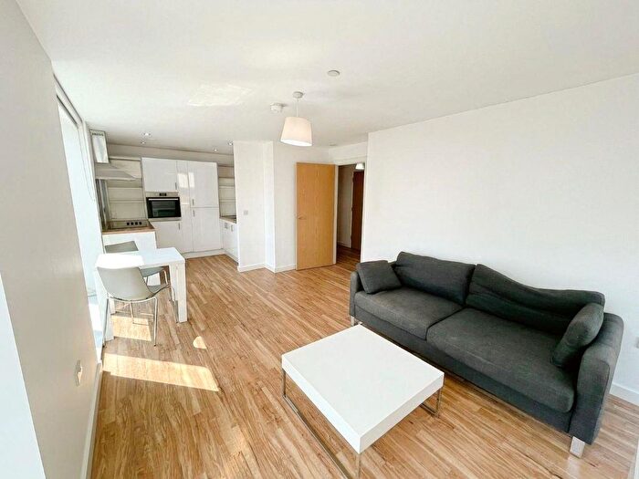 2 Bedroom Flat For Sale In Michigan Point Tower A, Michigan Avenue, Salford, M50