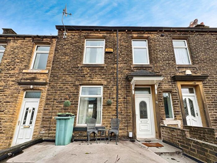 2 Bedroom Terraced House To Rent In Moor End Road, Huddersfield, West Yorkshire, HD4