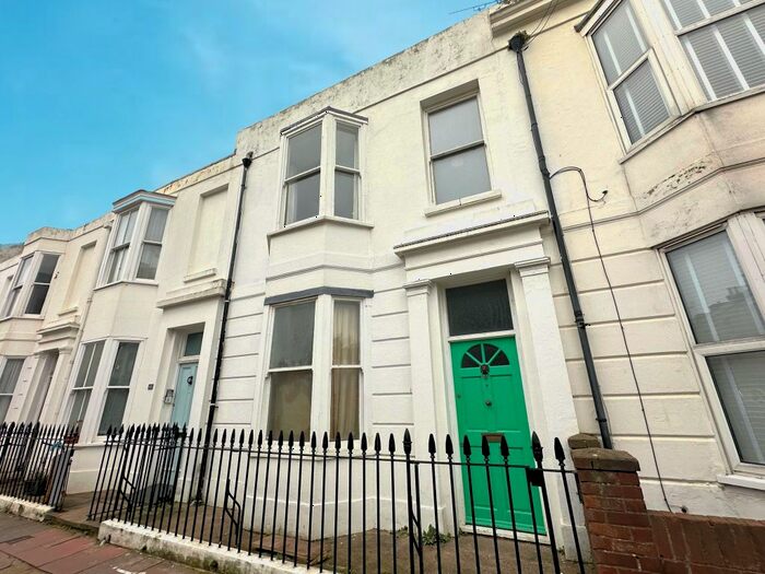 3 Bedroom Property To Rent In St. Georges Road, Brighton, BN2
