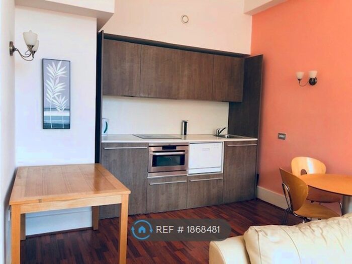 1 Bedroom Flat To Rent In Brindley House, Birmingham, B3