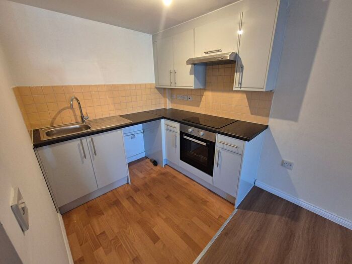 1 Bedroom Maisonette To Rent In Dock Road, Tilbury, RM18
