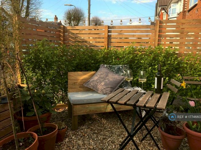 2 Bedroom Flat To Rent In Bournemouth, Bournemouth, BH6