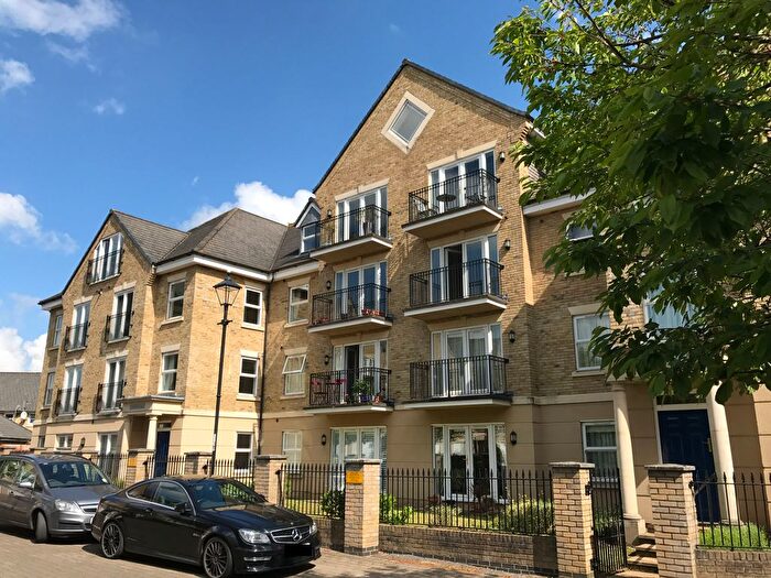 2 Bedroom Flat To Rent In Marshall Court, Southampton, SO15