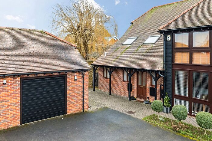 3 Bedroom Semi Detached House For Sale In High Street, Drayton, OX14