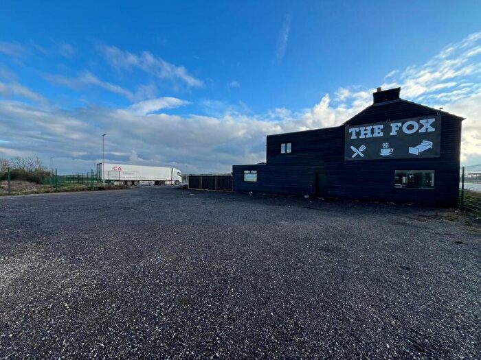 11 Bedroom Detached House To Rent In The Fox, Great North Road, Southbound, Grantham, NG33