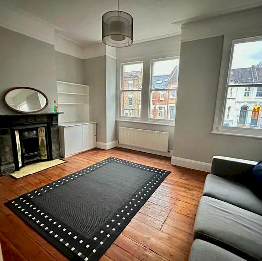 2 Bedroom Flat To Rent In Dunstans Road, Dulwich, SE22