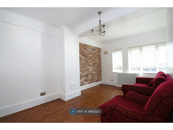 1 Bedroom Flat To Rent In Hendon, London, NW4