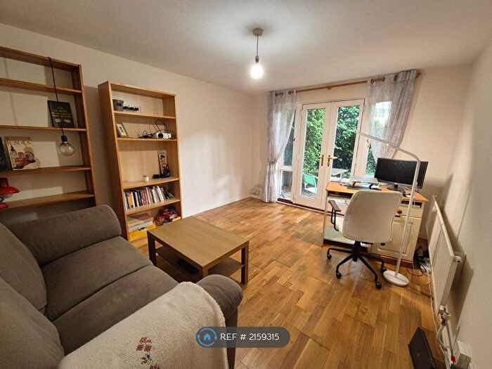 1 Bedroom Flat To Rent In Barker Drive, London, NW1