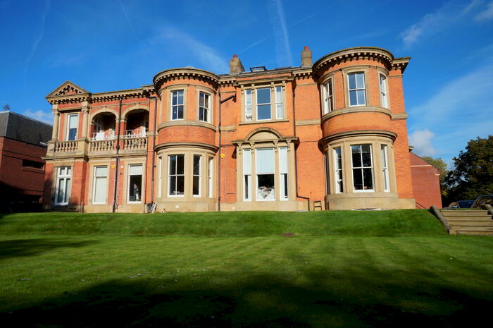 3 Bedroom Apartment To Rent In Didsbury Lodge Hall, Didsbury, M20