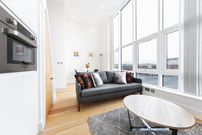 1 Bedroom Flat To Rent In Flowers Way, Bedfordshire, LU1