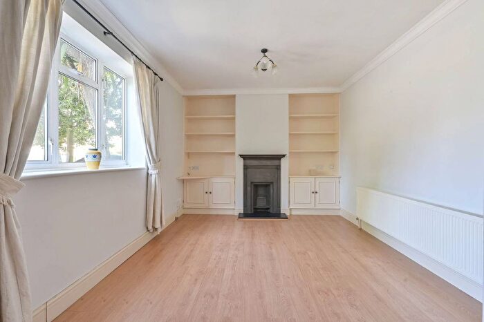 3 Bedroom Property To Rent In Dover House Road, Putney, London, SW15