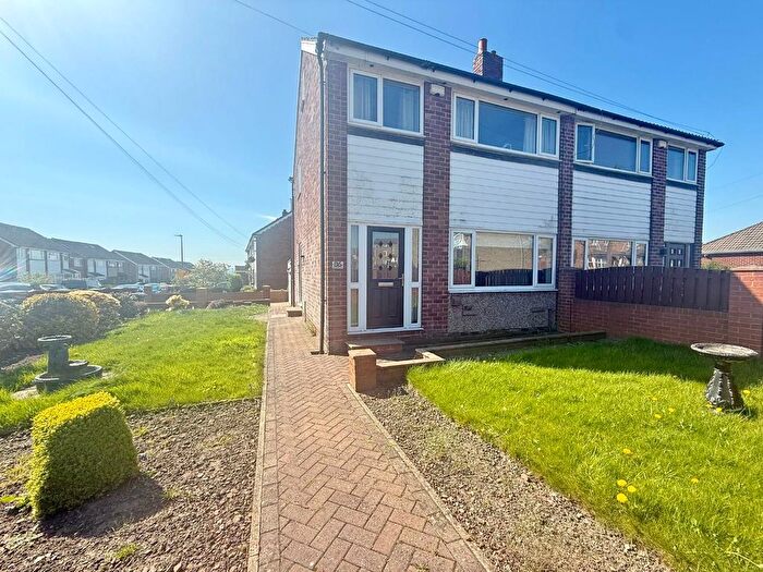 3 Bedroom Semi-Detached House To Rent In Occupation Lane, Dewsbury, WF13