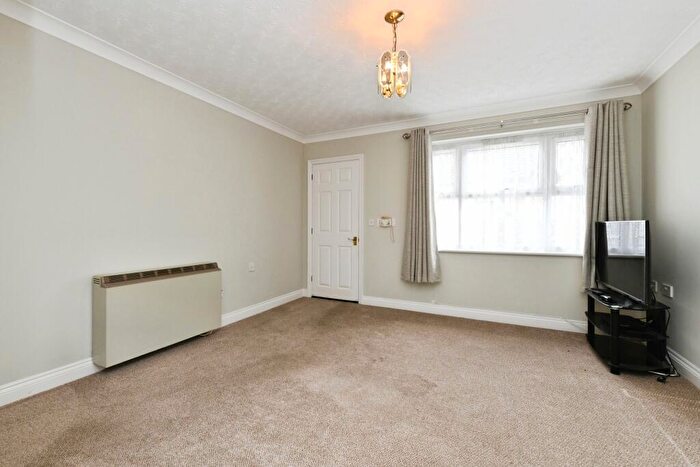 1 Bedroom Bungalow For Sale In Guernsey Court (A), Maldon, CM9