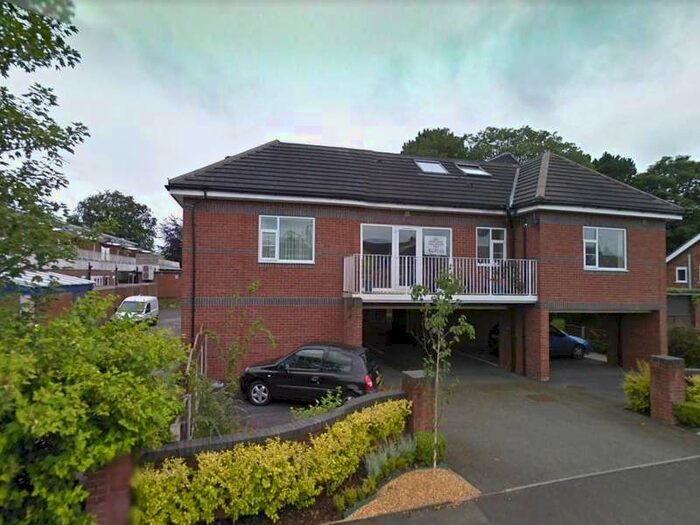 Houses for sale & to rent in SK12 1PH, Birchvale Close, Poynton East