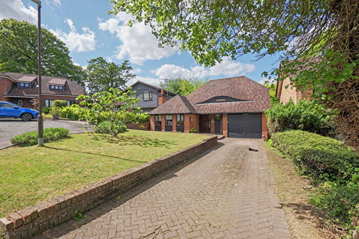 4 Bedroom Detached House For Sale In Woodlands, Walderslade Woods, Chatham, ME5