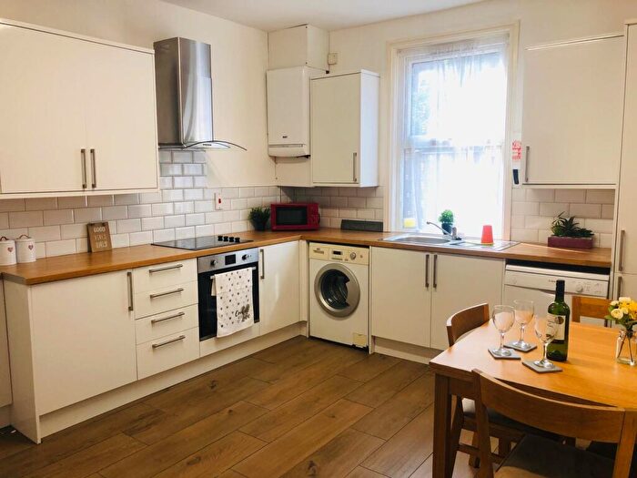 5 Bedroom House To Rent In Pomona Street, Sheffield, S11