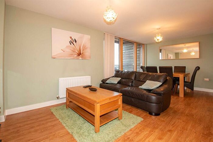 1 Bedroom Flat To Rent In Merrivale Mews, Milton Keynes, MK9