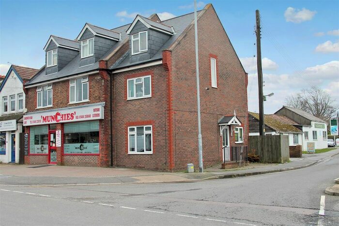 3 Bedroom Semi-Detached House To Rent In Valebridge Road, Burgess Hill RH15