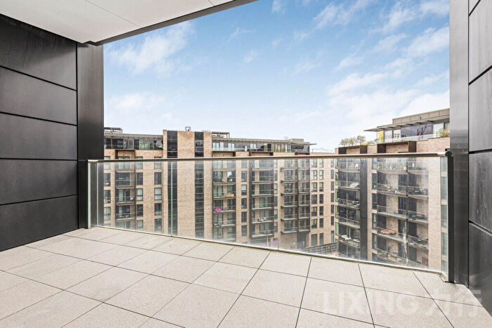 2 Bedroom Apartment For Sale In Bollinder Place, Old Street, EC1V