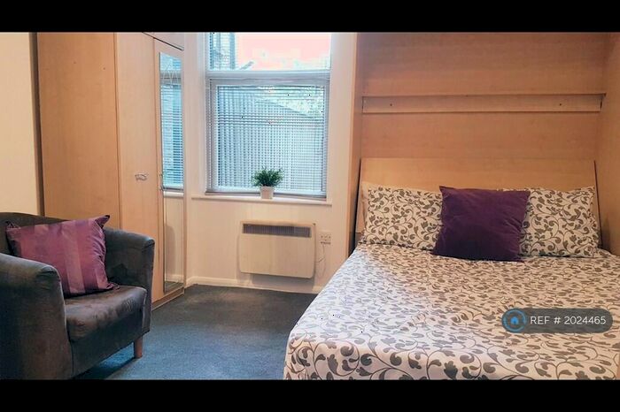 Studio To Rent In Rufford Street, London, N1