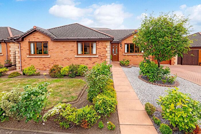 3 Bedroom Bungalow For Sale In Craigfoot Walk, Kirkcaldy, KY1