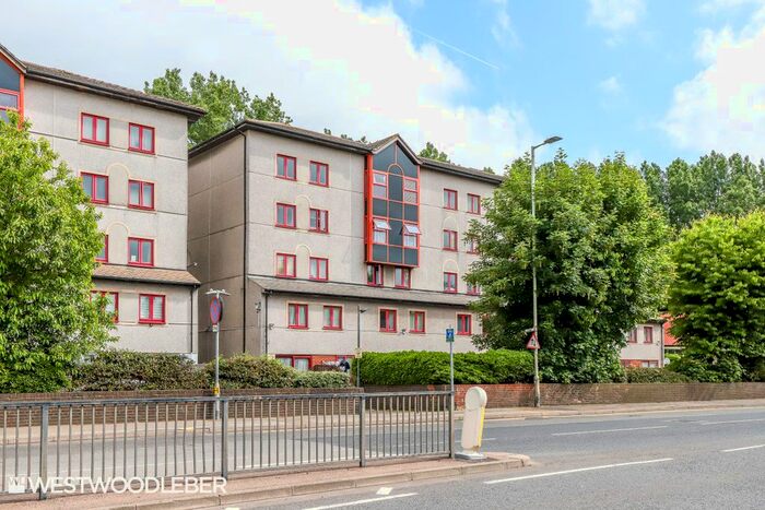 1 Bedroom Flat To Rent In Eleanor Way, Waltham Cross, EN8