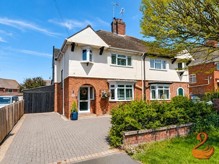 1 Bedroom Semi Detached House For Sale In Elm Road, Evesham, WR11