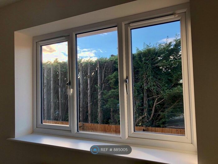 2 Bedroom Semi-Detached House To Rent In Hazelwell Avenue, Burton-On-Trent, DE14