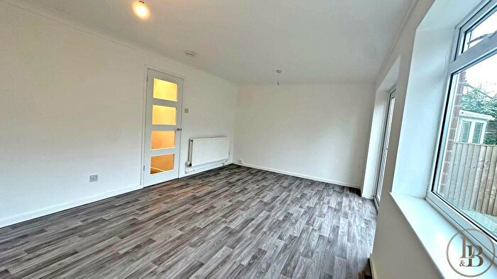 3 Bedroom Terraced House For Sale In Thorneywood Rise, Nottingham, NG3