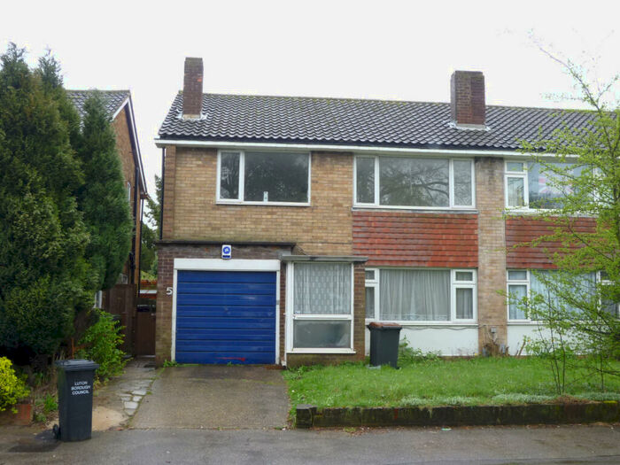 2 Bedroom Maisonette To Rent In Birchen Grove, LU2