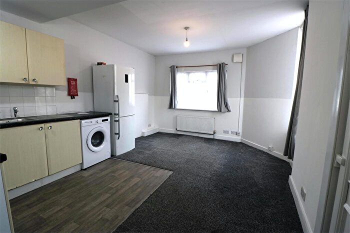 2 Bedroom Terraced House To Rent In William Street, Grays, Essex, RM17
