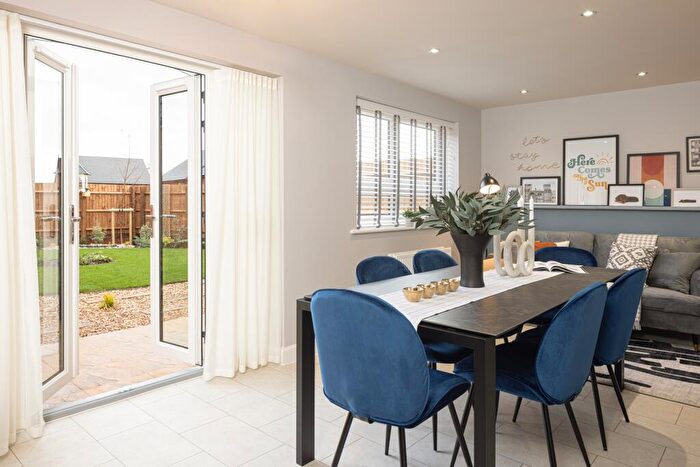 4 Bedroom Detached House For Sale In Stratford Drive Overstone, NN6