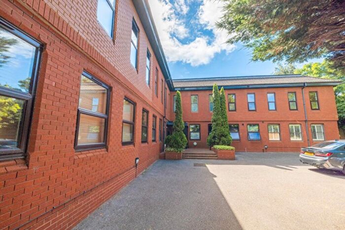 2 Bedroom Apartment For Sale In Clewer Hill Road, Windsor, SL4