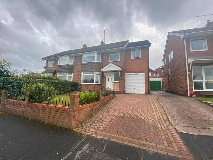 4 Bedroom Property To Rent In Springfield Drive, Forsbrook, Stoke-On-Trent, ST11