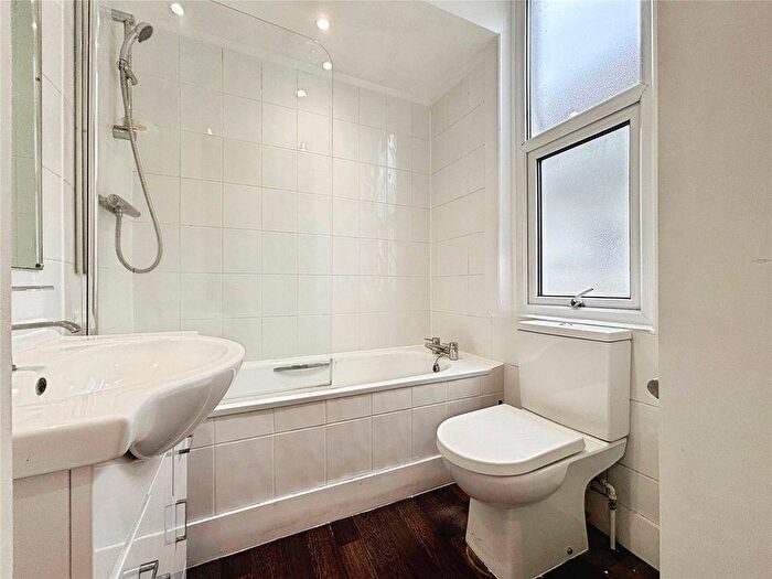1 Bedroom Flat To Rent In Upper Grosvenor Road, Tunbridge Wells, Kent, TN1
