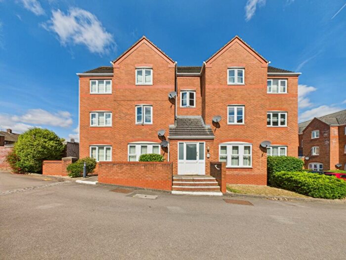 2 Bedroom Flat For Sale In Eliot Mews, Nuneaton, CV10