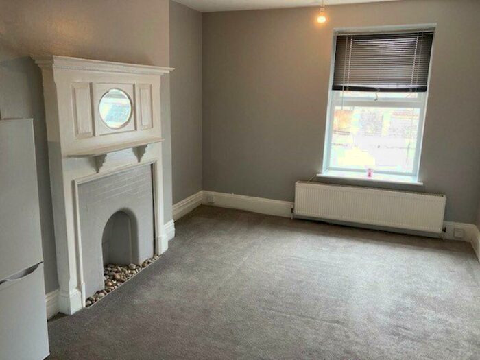 2 Bedroom Flat To Rent In Old Christchurch Road, Bournemouth, BH1