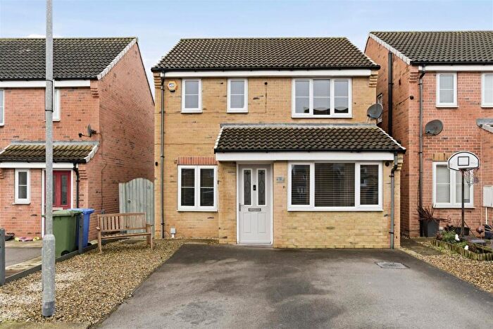 3 Bedroom Detached House For Sale In Heather Avenue, Withernsea, HU19