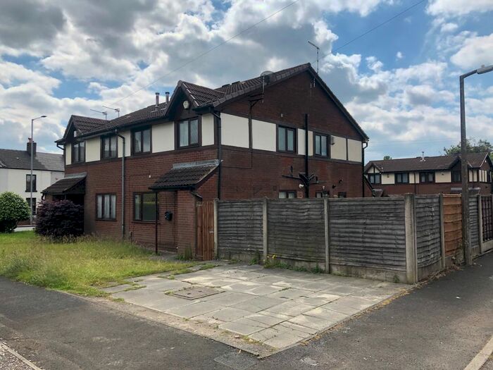 2 Bedroom Semi-Detached House To Rent In Moss Meadow, Westhoughton, BL5